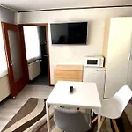 Zur Auguststadt 아파트호텔 3*