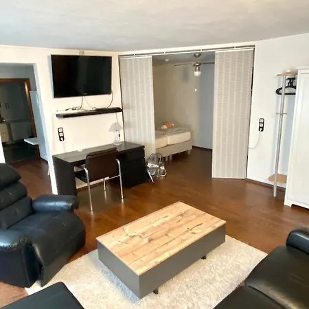 Zur Auguststadt Apart Otel 3*