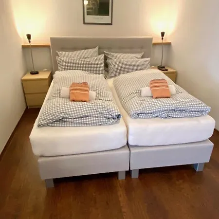 Zur Auguststadt Apart Otel 3*