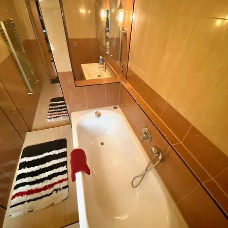 Aparthotel Zur Auguststadt 3*
