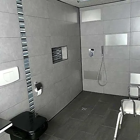 Zur Auguststadt 3*